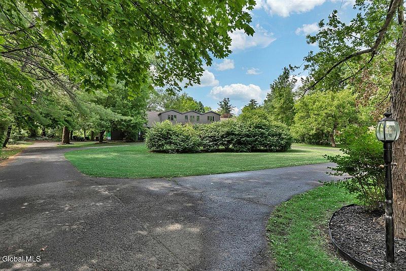 2nd image of 758 Feura Bush Road