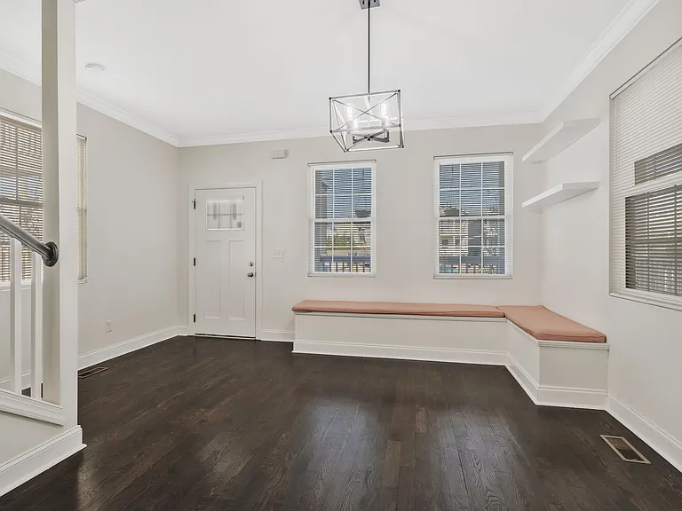 5809B Morrow Rd — Photo 6