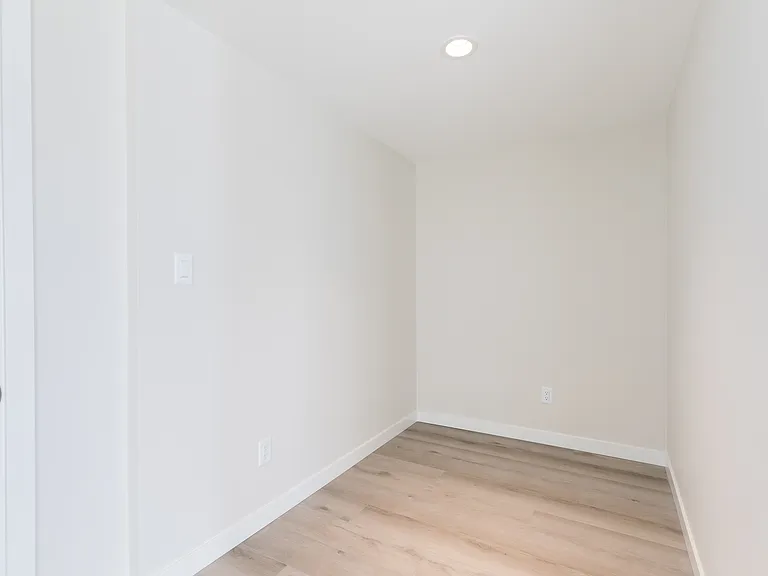 1182 Westwood St — Photo 116