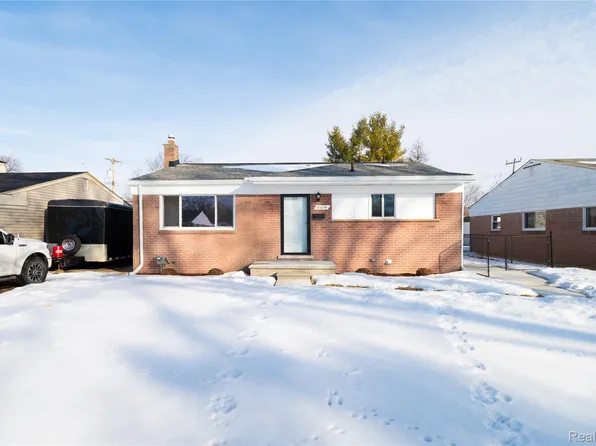 31074 Steinhauer St, Westland, MI 48186