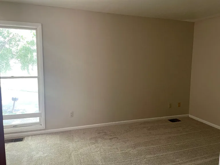 1160 Cambria Ct — Photo 13
