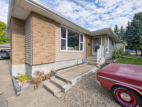 3rd image of 4 Greystone Cres