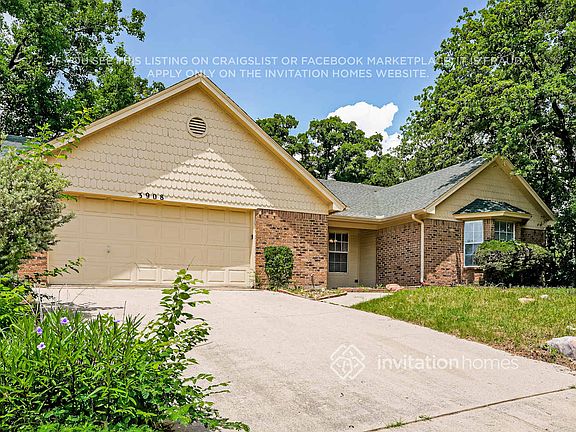 3rd image of 3908 Helmsford Dr