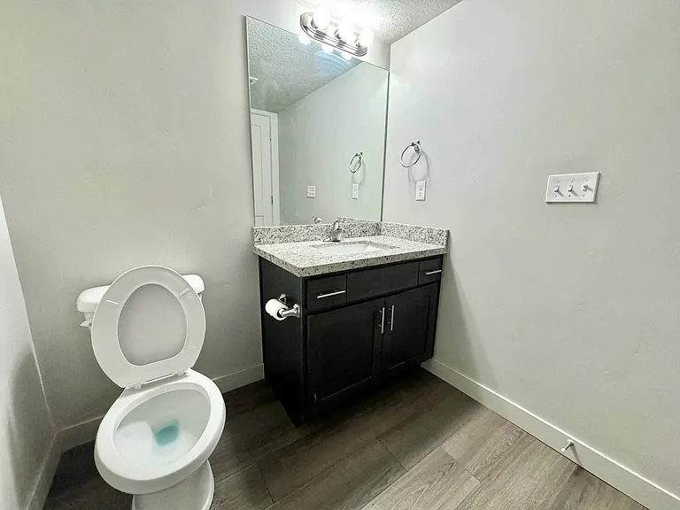 Millcreek Apartments — Photo 10