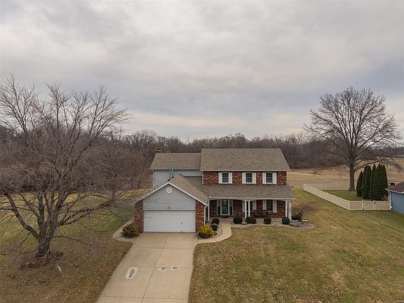 3rd image of 144 Pineywoods Dr