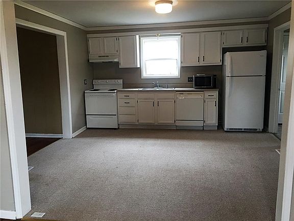 5th image of 1701 E 7th St