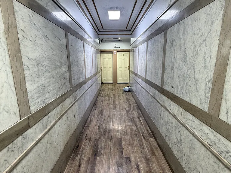 9 Bentley Ave #15D — Photo 11