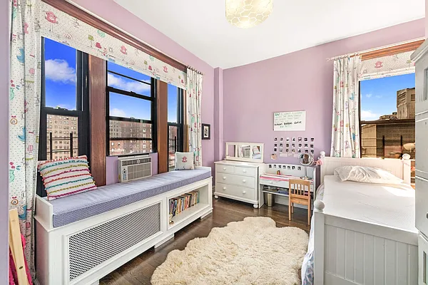 Sold by Compass | media 20