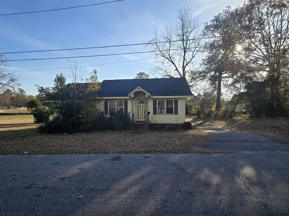 1406 East St, Lumberton, NC 28358