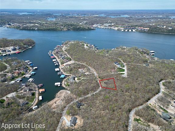 4th image of 422 Grand View Dr