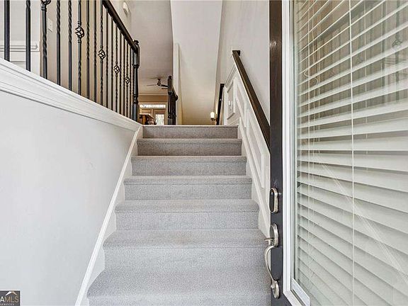 4th image of 1972 Cobblestone Cir