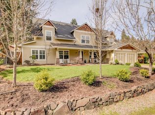 970 S 3rd St, Jacksonville, OR 97530