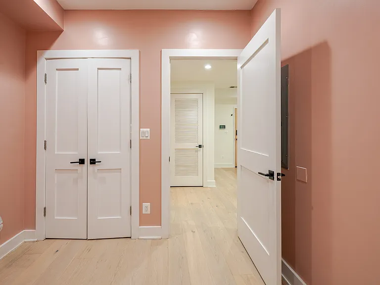 1658 K St NE #2 — Photo 17