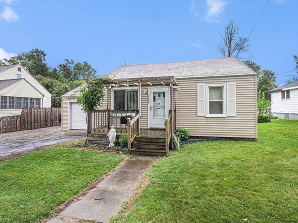 326 W 2nd St, Davison, MI 48423