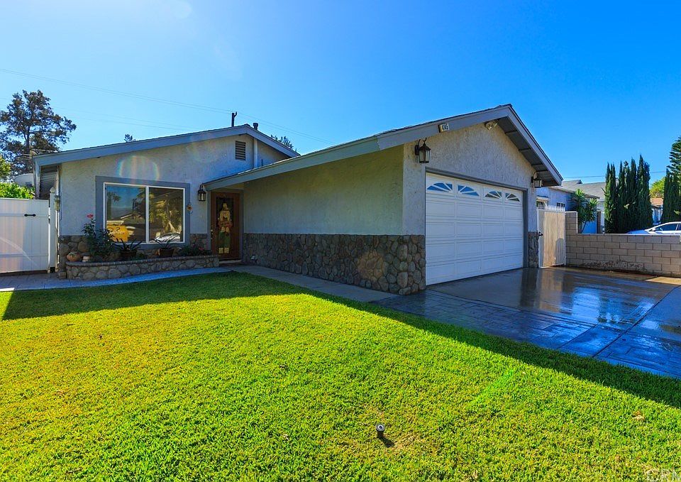1st image of 4145 Sierra Vista Dr