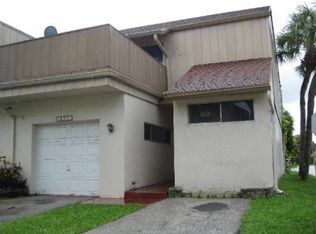 853 NW 81st Way, Plantation, FL 33324