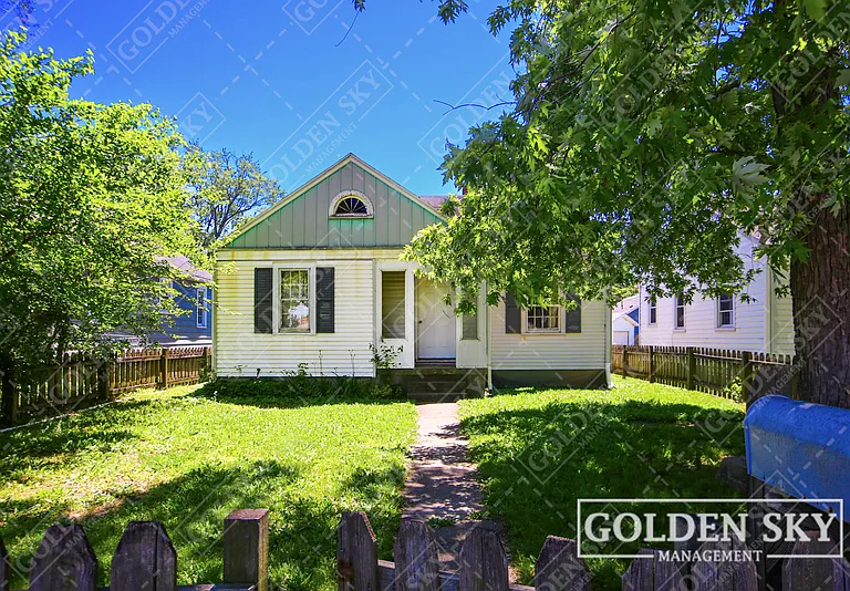 1115 W Bethel Ave — Photo 1