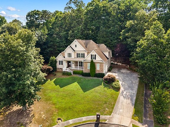 2nd image of 411 Amanda Way