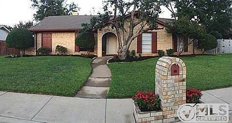 1st image of 17 Lakewood Dr