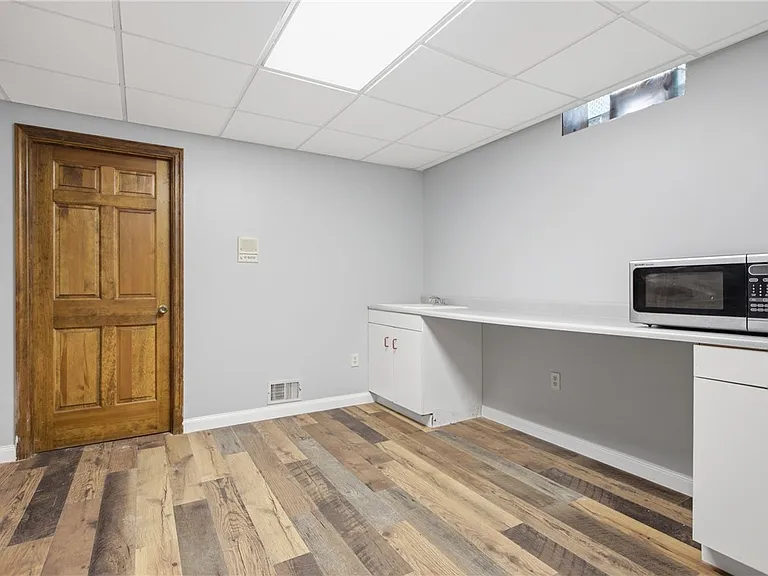 2501 Birchwood Ct — Photo 25