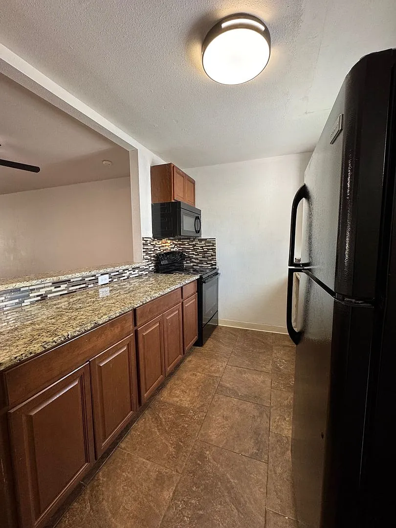 Sahara Suites Apartments — Photo 4