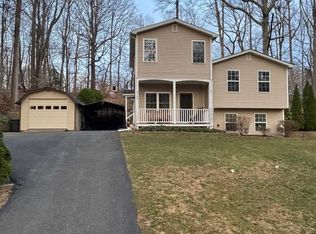 6309 Brookeview Ct, Chesapeake Beach, MD 20732