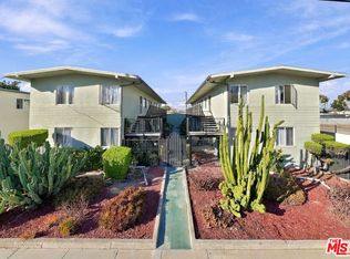 4425 W 159th St, Lawndale, CA 90260