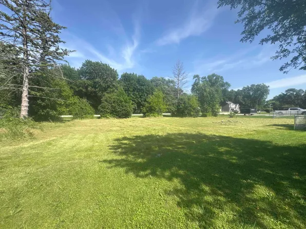 21447 W Maurine Dr, Lake Villa, IL 60046