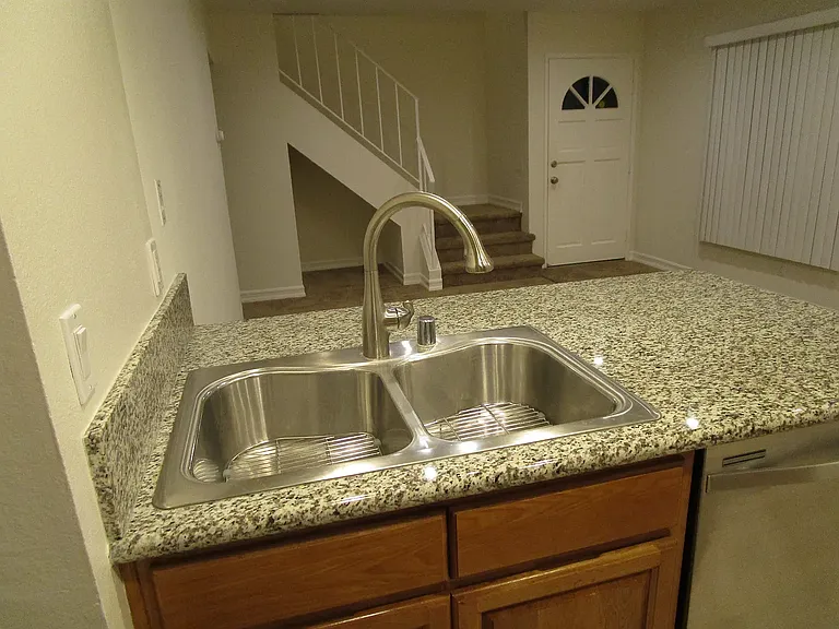 129 S Melrose St #1 — Photo 3