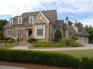 100 Newhaven Dr, Fayetteville, GA 30215