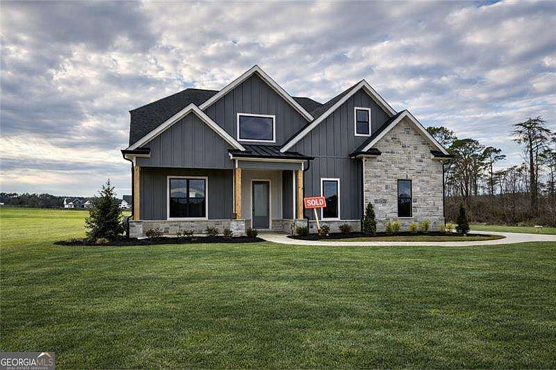 2nd image of 131 Palisade Dr