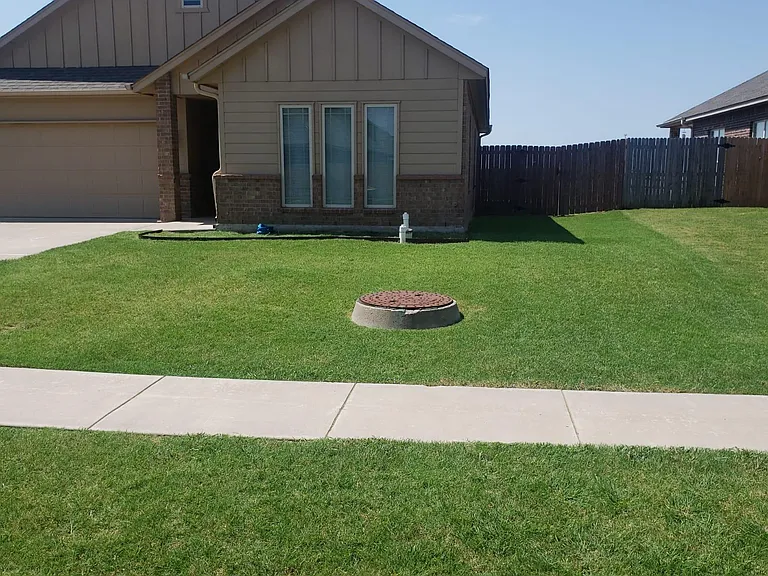 8008 SW Powell Ct — Photo 4