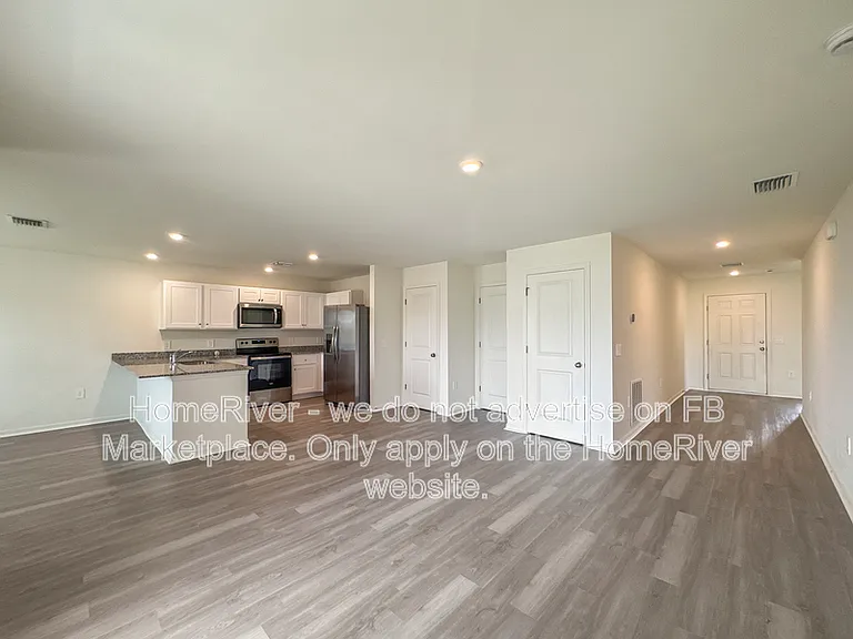 1822 NW 27th Ter — Photo 8