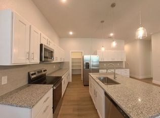 330 E Carson St #1102, San Antonio, TX 78208