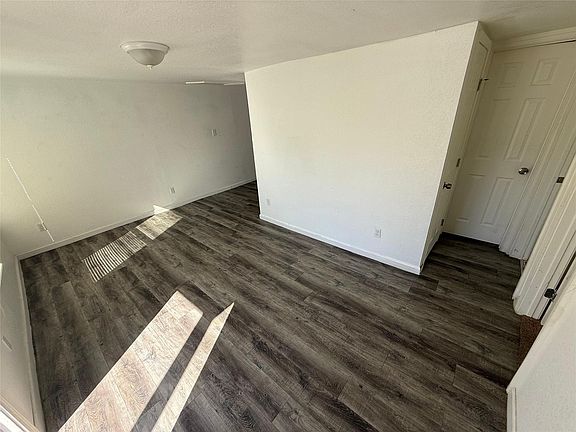 5th image of 6901 Dumble St #6