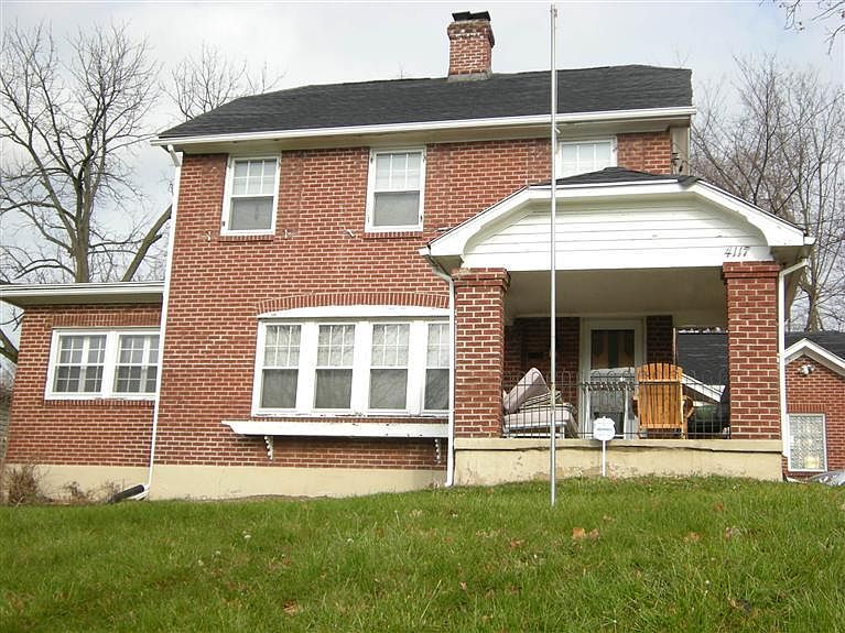 1st image of 4117 E 3rd St