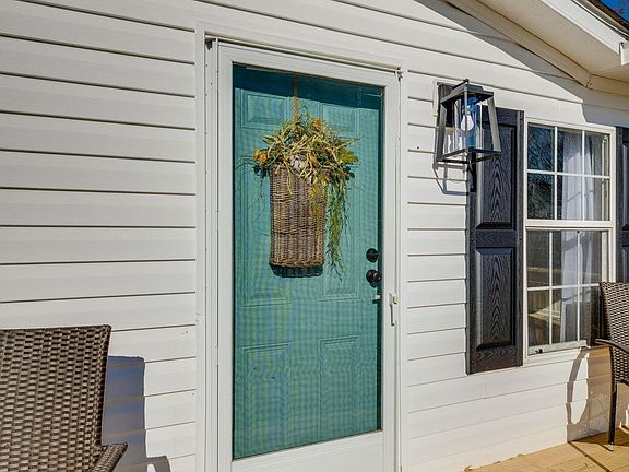 2nd image of 217 Woods Edge Dr