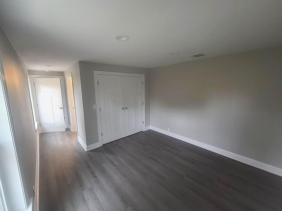 5th image of 2800 Enterprise Blvd