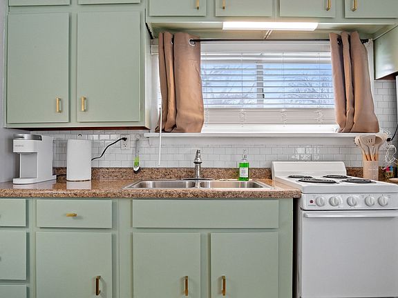 2nd image of 7321 Ideal Ave #B