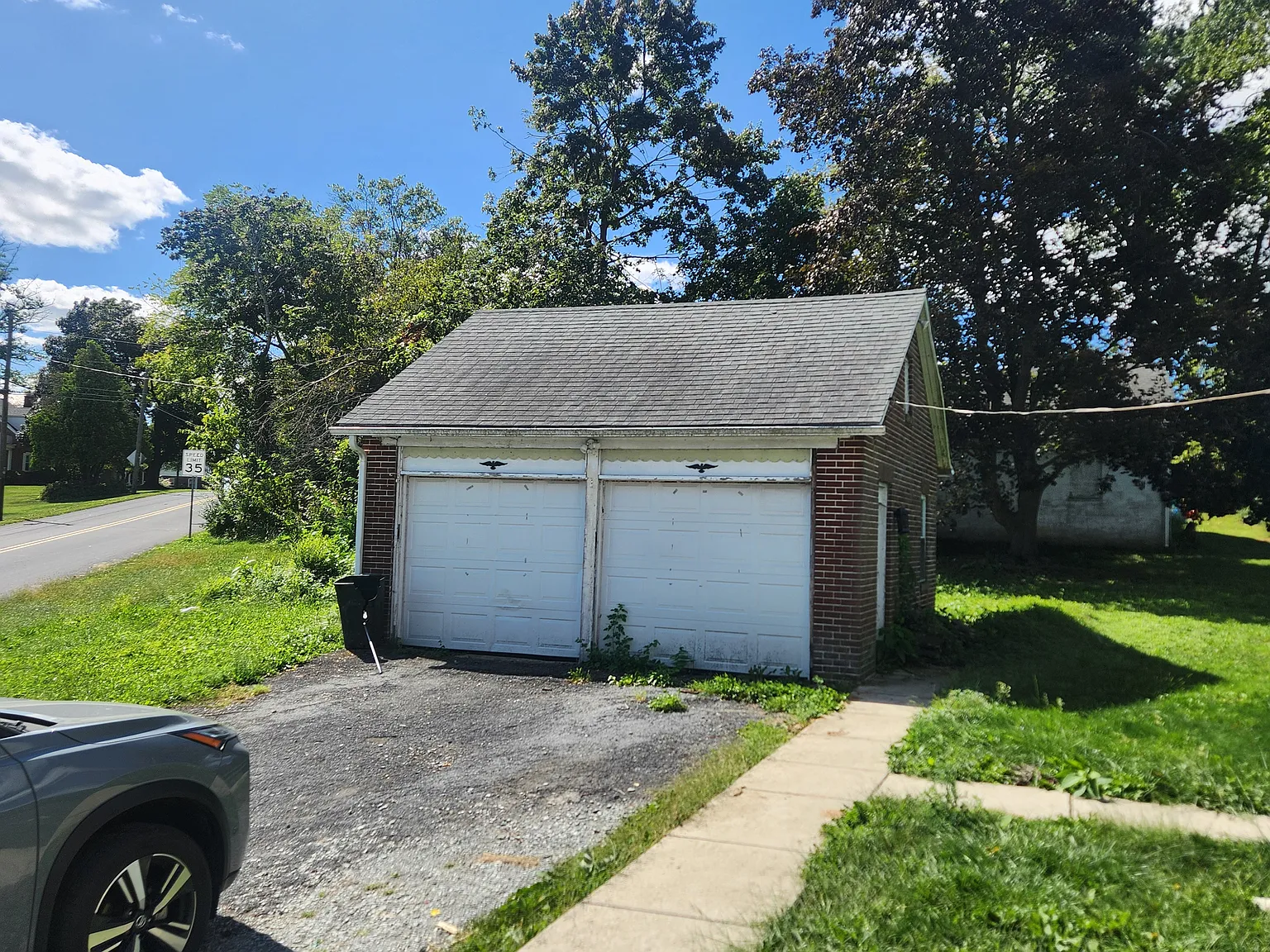 3 bed, 1664 sqft, $1,985 — Photo 3