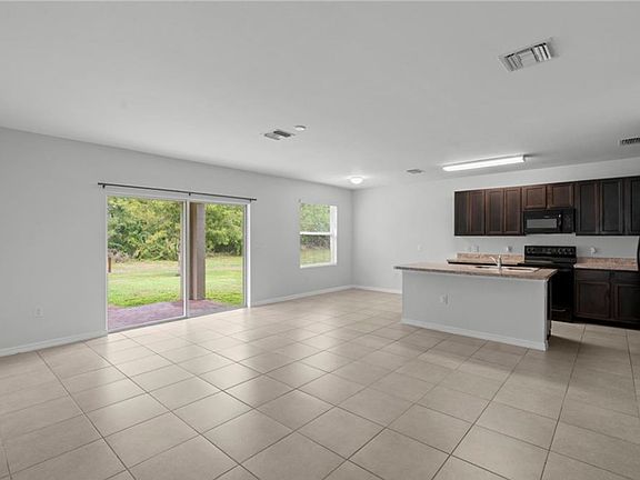 4th image of 2709 Loreto Ct