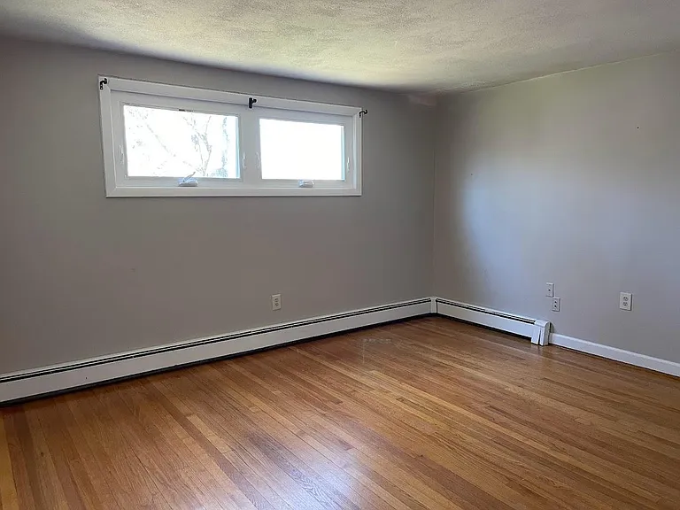 29 N Main St #A — Photo 8