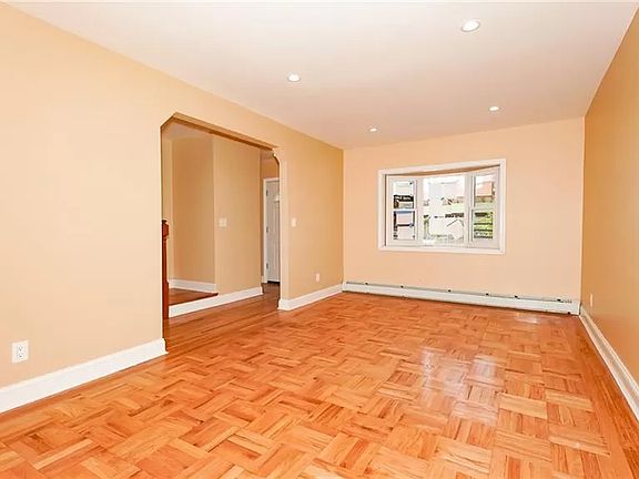 4th image of 2744 Bouck Ave