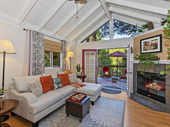 4th image of 23670 Scenic Dr