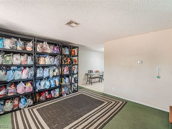5th image of 6148 Cromwell Ave