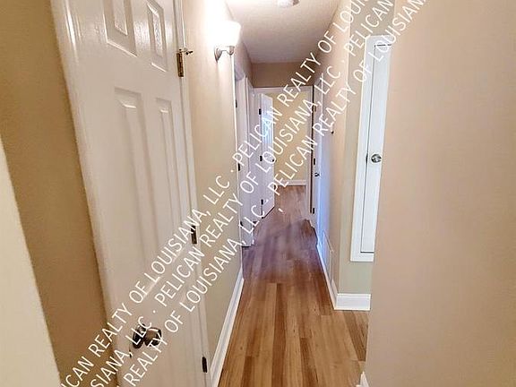 5th image of 5077 Bennington Dr
