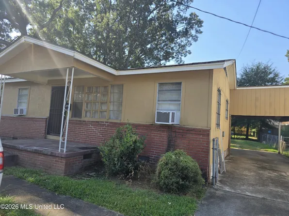 2013 W Ridgeway St, Jackson, MS 39213