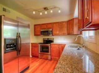 2232 Columbia Pl, Landover, MD 20785