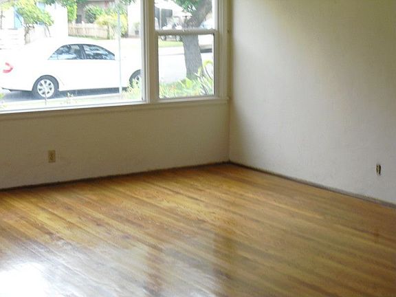 3rd image of 230 G Ave