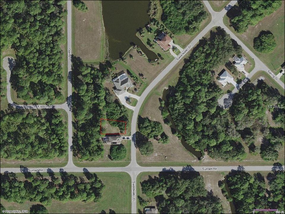 2nd image of 304 Sweetwater Dr